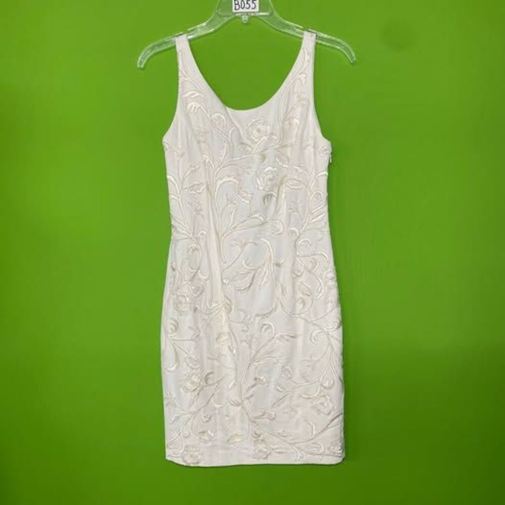 Carmen Mark Valvo Vintage Size 8 White Embroidered Beaded Sleeveless 2pc Dress
